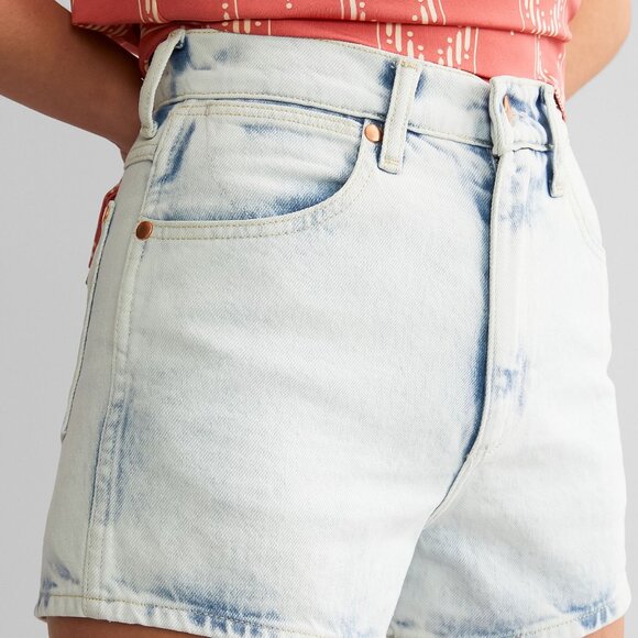 Wrangler® High Rise Shorts - 28 - Festival Short Light Wash in Be The Storm - Picture 4 of 8